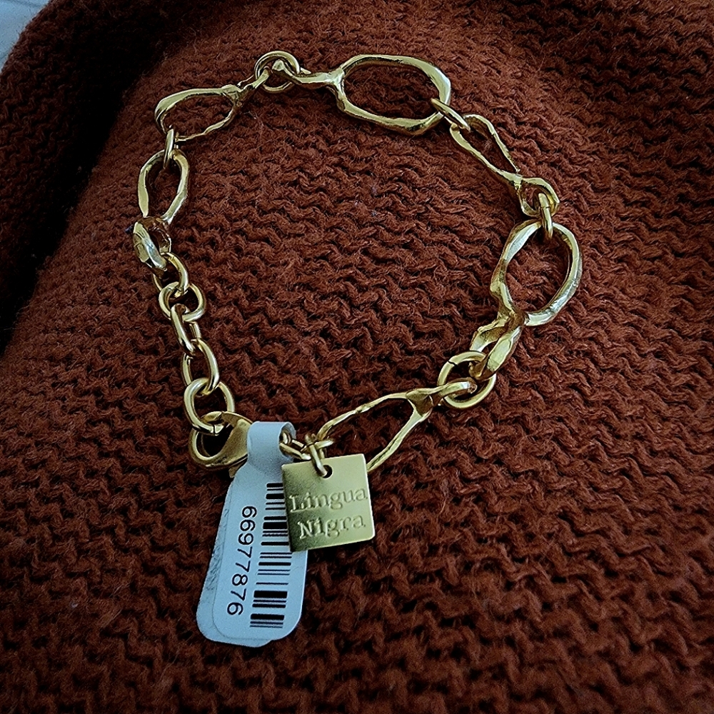 Lingua Nigra Small Favors Link Sculptured Bracelet - Picture 2 of 5